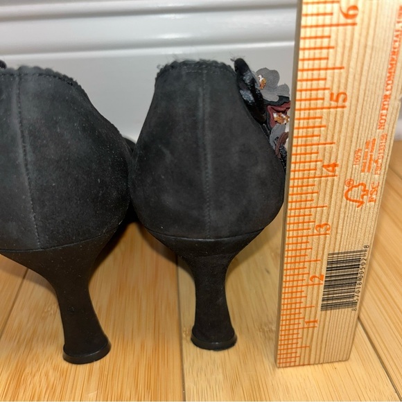 Stuart Weitzman Elegant Black Suede,Women's Heels Pumps , Size 10M, - Picture 10 of 10